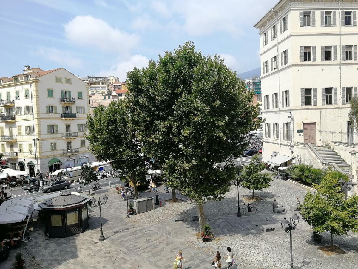 Homeholidaysanremo - Palace Εξωτερικό φωτογραφία